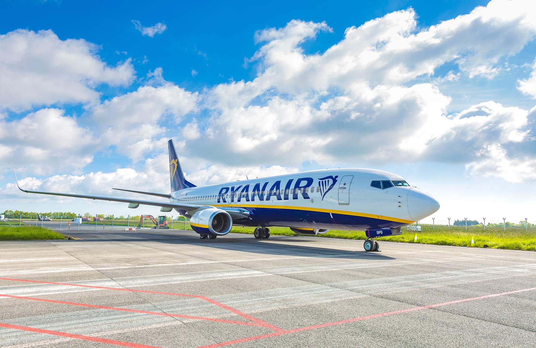 Ryanair закрывает базис в Гамбурге.