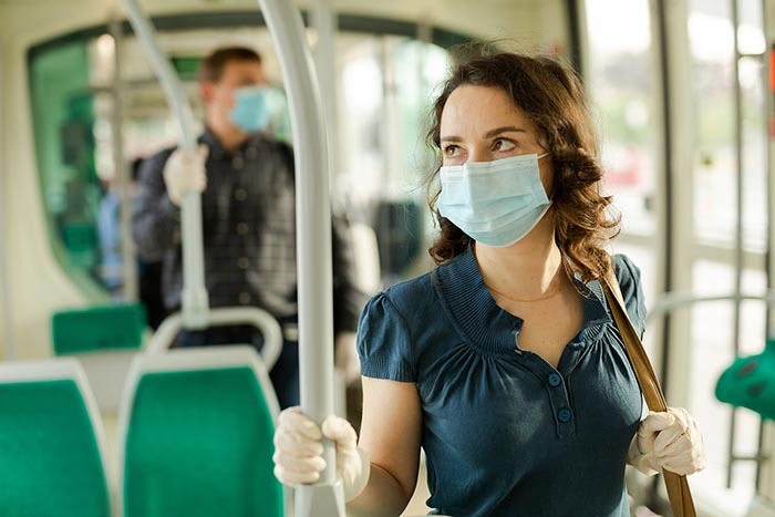 Ношение маски в транспорте будет обязательным ещё в течение нескольких месяцев